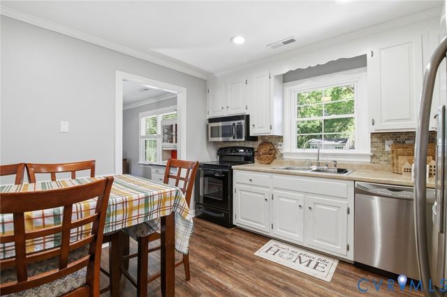 9294 Susquehanna Trl, Ashland, VA 23005