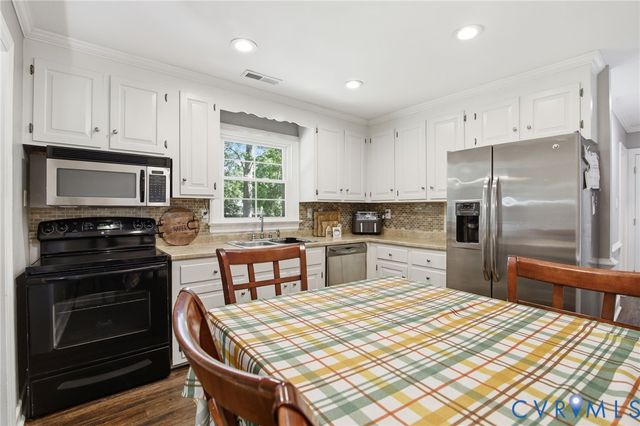 9294 Susquehanna Trl, Ashland, VA 23005