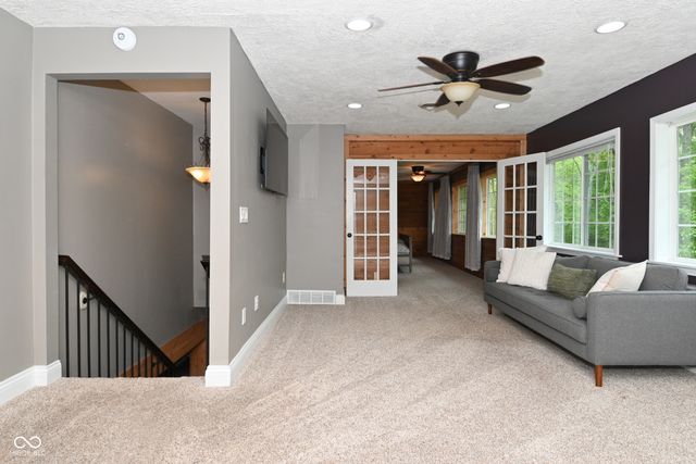 8850 W State Road 46, Columbus, IN 47201