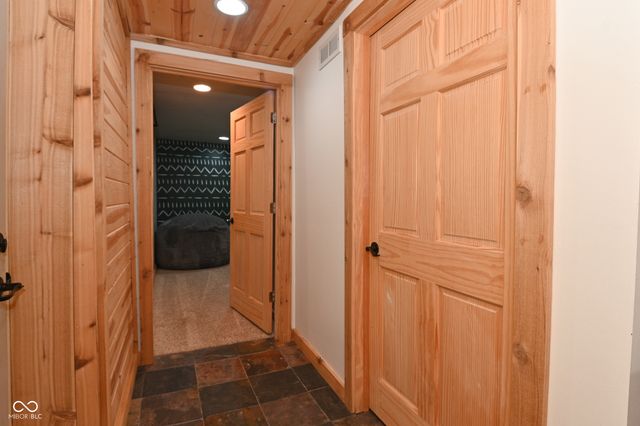 8850 W State Road 46, Columbus, IN 47201