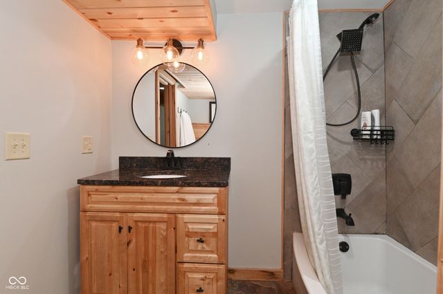 8850 W State Road 46, Columbus, IN 47201