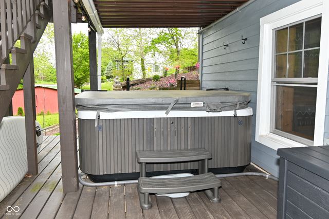 8850 W State Road 46, Columbus, IN 47201