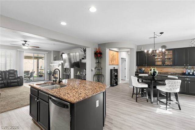 5708 Mammoth Mountain Street, North Las Vegas, NV 89081