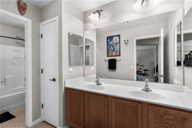 5708 Mammoth Mountain Street, North Las Vegas, NV 89081