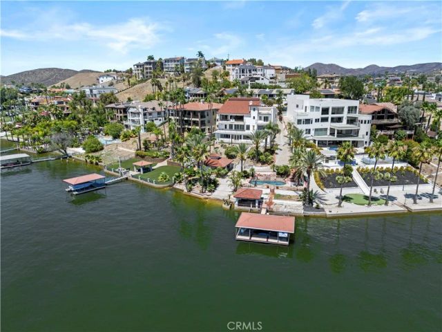 22262 San Joaquin Drive West, Canyon Lake, CA 92587