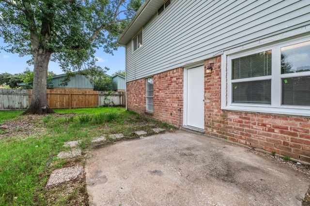 7018 Stoney River Drive, Spring, TX 77379