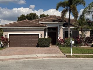 19321 SW 69th Street, Fort Lauderdale, FL 33332