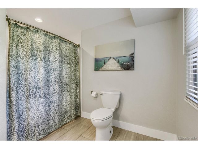 6484 S Newport Ct, Centennial, CO 80111