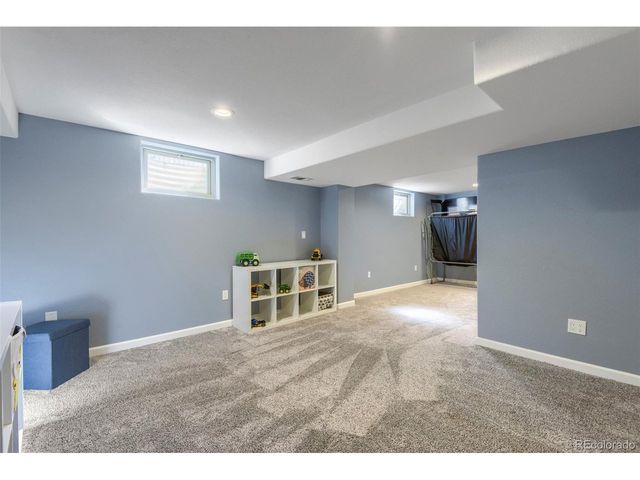 6484 S Newport Ct, Centennial, CO 80111