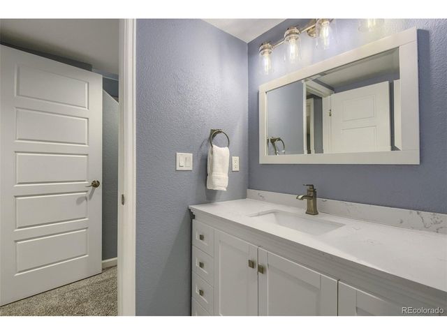 6484 S Newport Ct, Centennial, CO 80111