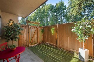 750 N 143rd Street #B7, Seattle, WA 98133