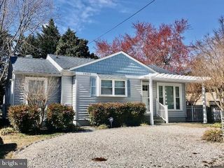14269 CALVERT ST, Solomons, MD 20688