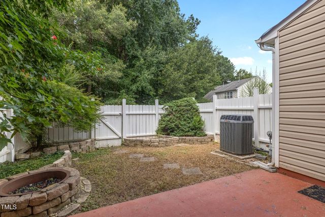 8315 Tierra Del Sol Way, Raleigh, NC 27616