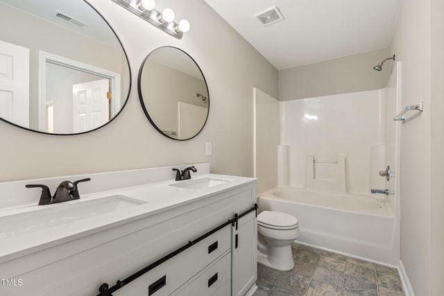 8315 Tierra Del Sol Way, Raleigh, NC 27616