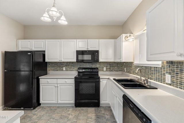8315 Tierra Del Sol Way, Raleigh, NC 27616