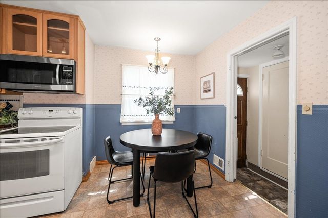 1107 W 27th Ave, Spokane, WA 99203