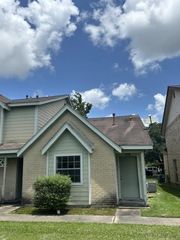 1903 Country Village Bl 26A, Humble, TX 77338