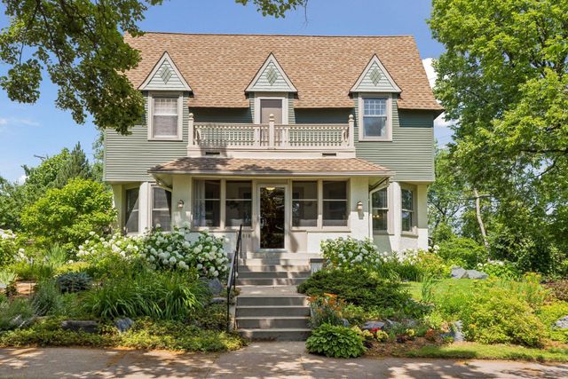 1818 Kenwood Parkway, Minneapolis, MN 55405