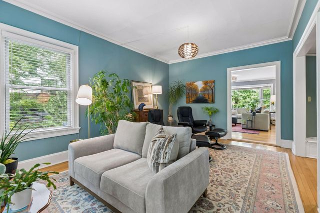 1818 Kenwood Parkway, Minneapolis, MN 55405