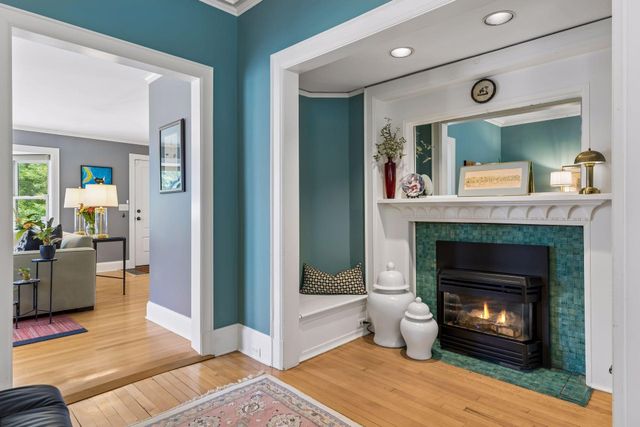 1818 Kenwood Parkway, Minneapolis, MN 55405