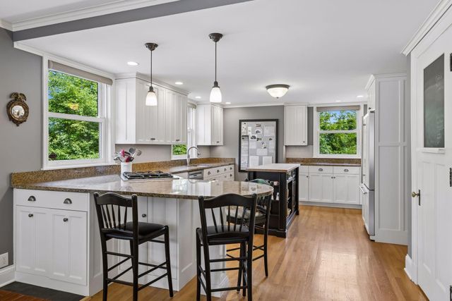 1818 Kenwood Parkway, Minneapolis, MN 55405