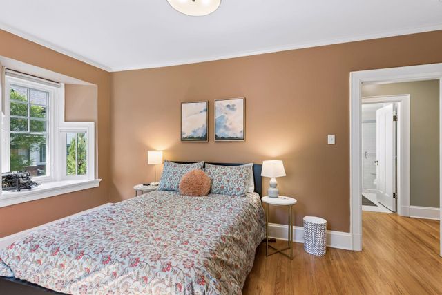 1818 Kenwood Parkway, Minneapolis, MN 55405