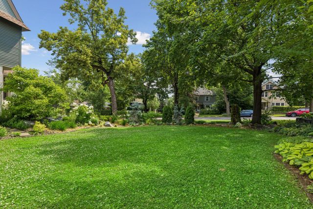 1818 Kenwood Parkway, Minneapolis, MN 55405