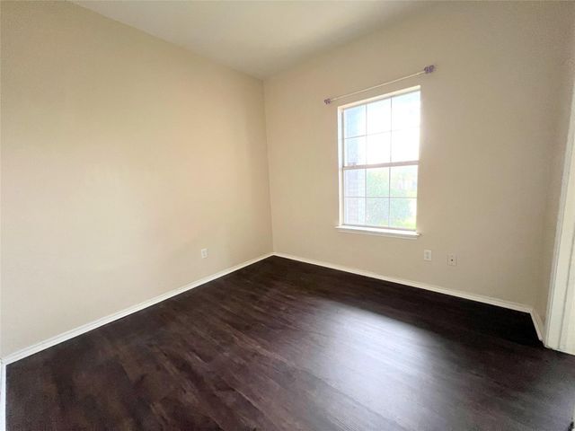 109 Cavalry TRL, Elgin, TX 78621