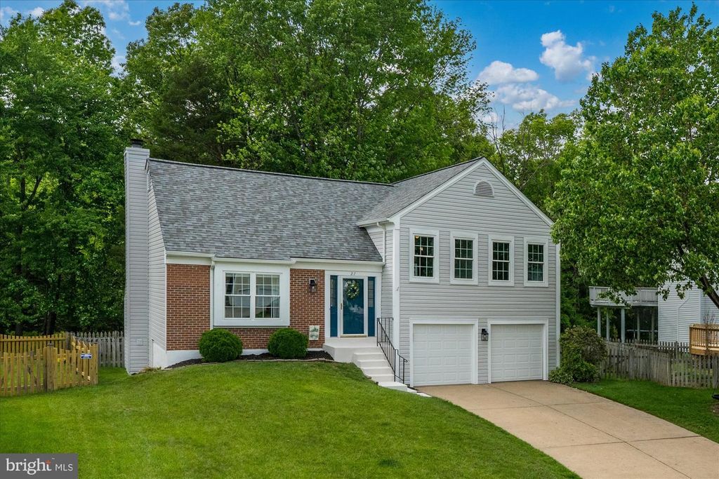 27 BRINKS CT, Sterling, VA 20165