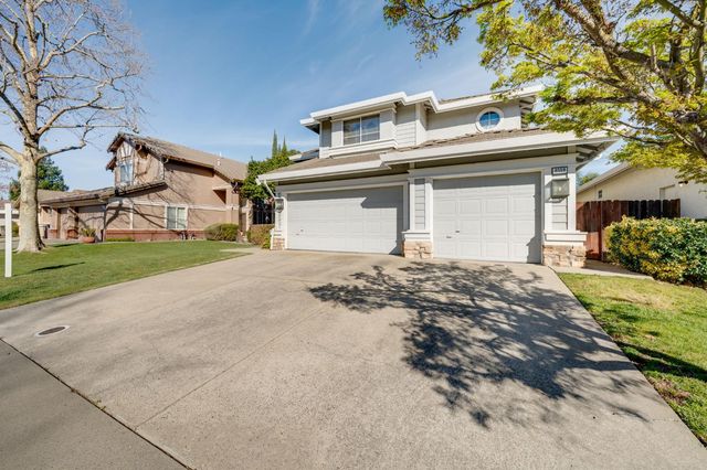 8559 Zinnia Way, Elk Grove, CA 95624