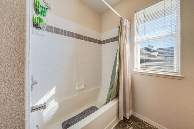 8559 Zinnia Way, Elk Grove, CA 95624