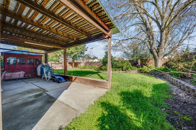 8559 Zinnia Way, Elk Grove, CA 95624