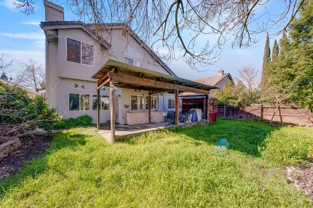 8559 Zinnia Way, Elk Grove, CA 95624