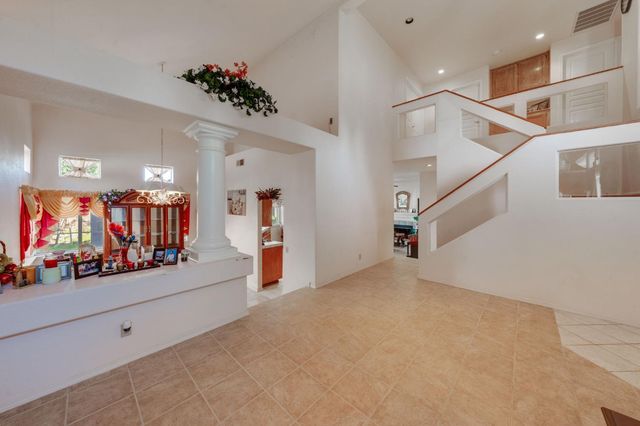 8559 Zinnia Way, Elk Grove, CA 95624