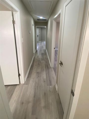 8212 Tavenor Lane, Houston, TX 77075