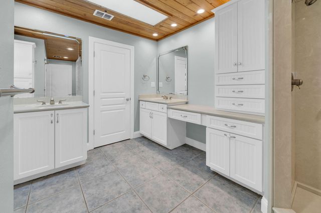 845 N Lakeside Drive, Destin, FL 32541