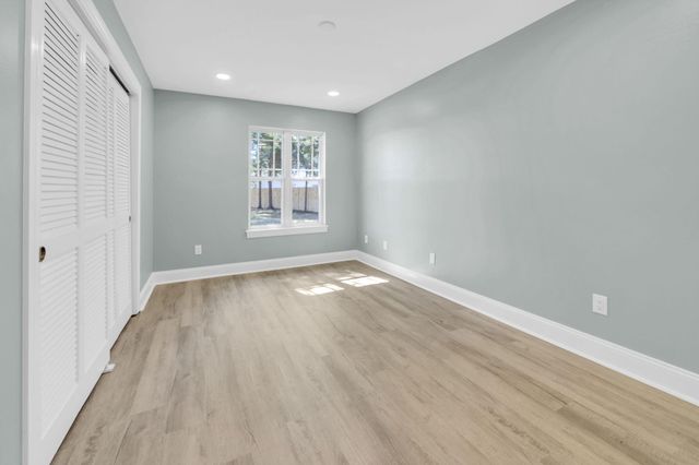 845 N Lakeside Drive, Destin, FL 32541