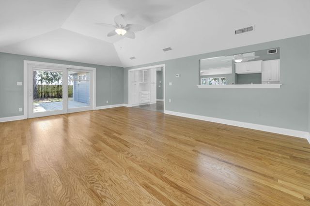 845 N Lakeside Drive, Destin, FL 32541