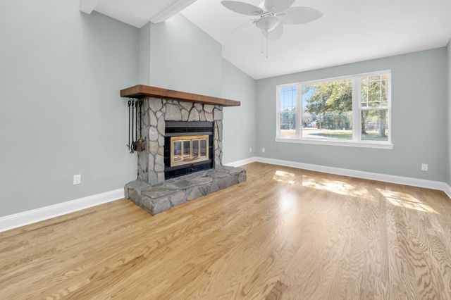 845 N Lakeside Drive, Destin, FL 32541