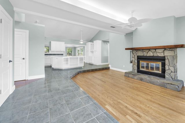 845 N Lakeside Drive, Destin, FL 32541