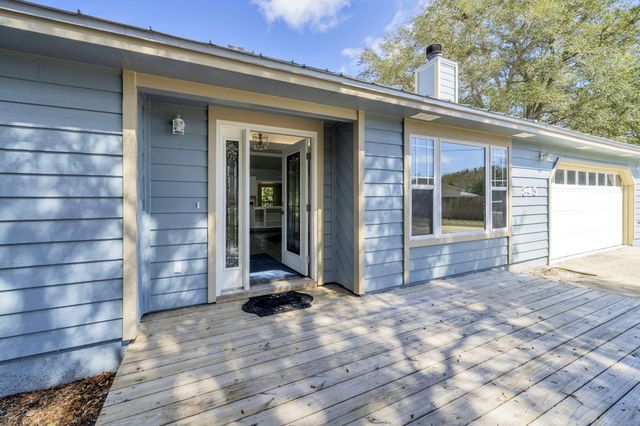 845 N Lakeside Drive, Destin, FL 32541