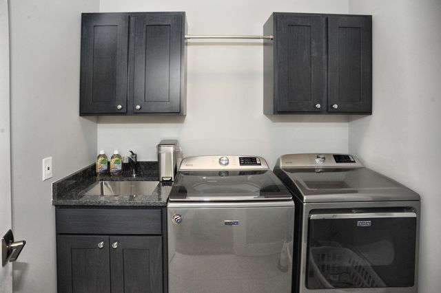 205 Elmhurst Avenue, Valparaiso, IN 46385