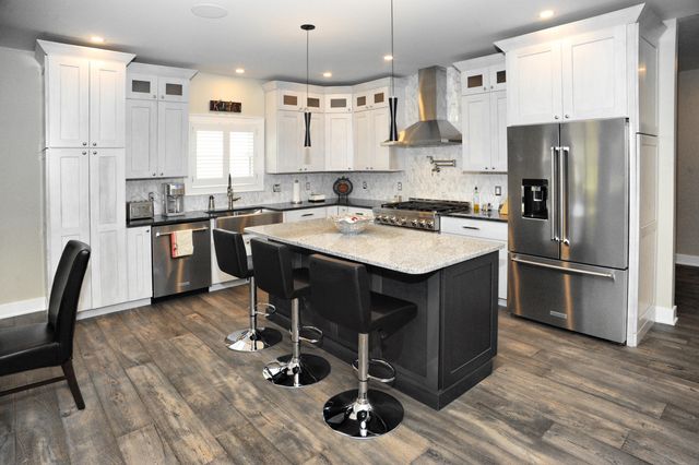 205 Elmhurst Avenue, Valparaiso, IN 46385