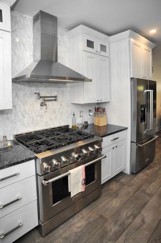 205 Elmhurst Avenue, Valparaiso, IN 46385