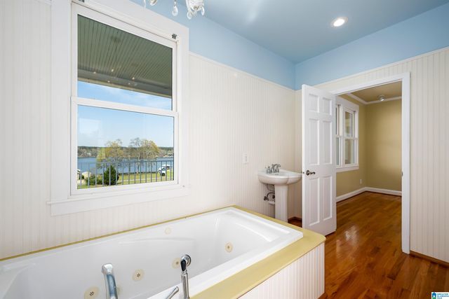 99 NORA LANE, Sylacauga, AL 35151