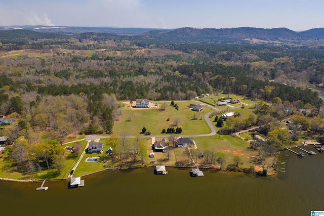 99 NORA LANE, Sylacauga, AL 35151