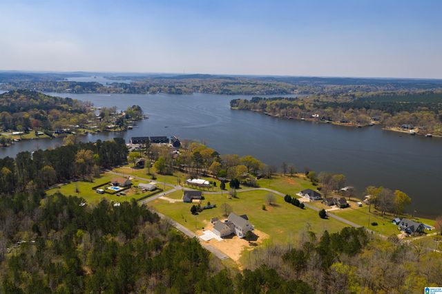 99 NORA LANE, Sylacauga, AL 35151