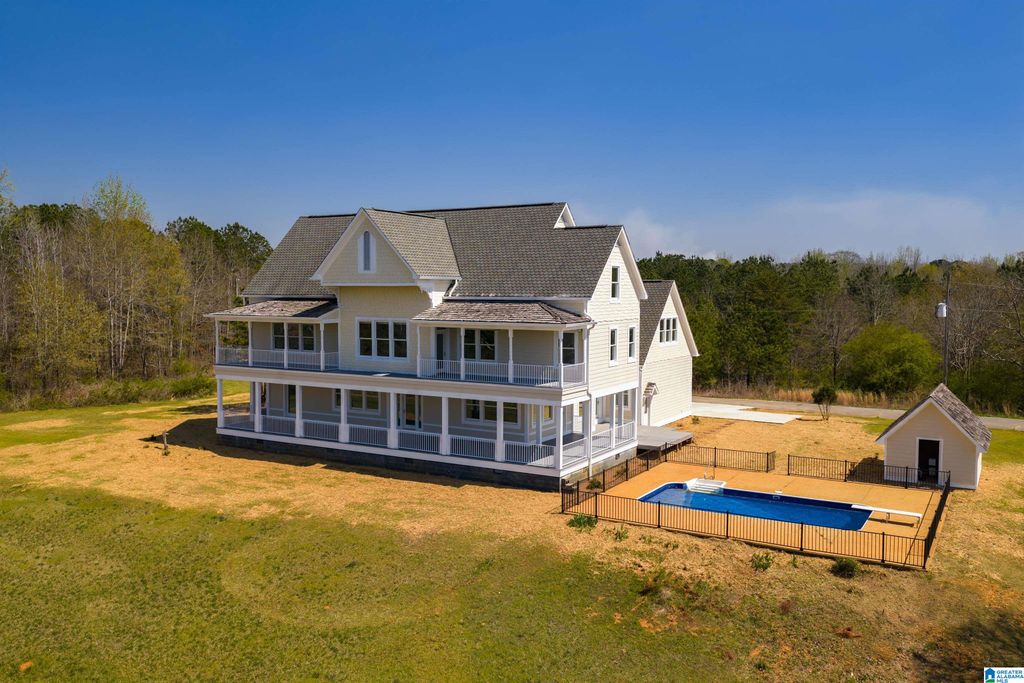 99 NORA LANE, Sylacauga, AL 35151