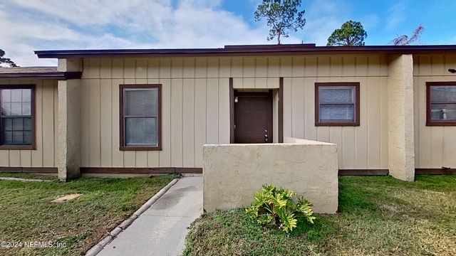1293 MONTECELLO Drive B, Orange Park, FL 32065