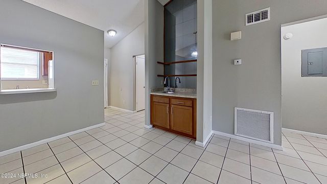 1293 MONTECELLO Drive B, Orange Park, FL 32065